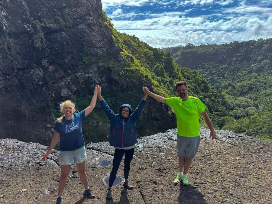 Mauritius: The Iconic Waterfalls hike + Mauritian picnic - What to pack so the day stays fun