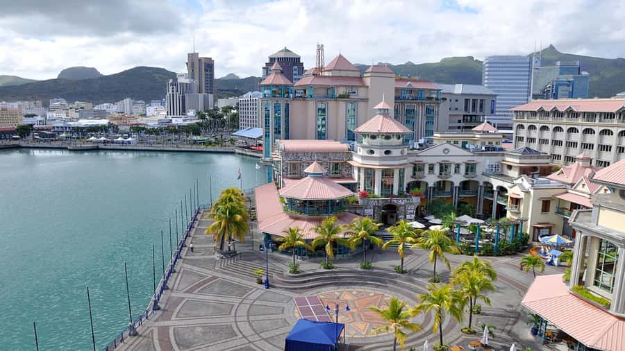 North Tour: Port Louis, Caudan, Citadelle, Botanical Garden - Private sedan, real flexibility, and multilingual guidance