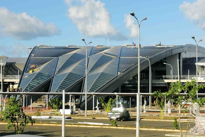 PORT, AIRPORT & HOTEL transfer in mauritius. - Vehicle Comfort: What to Expect On The Road