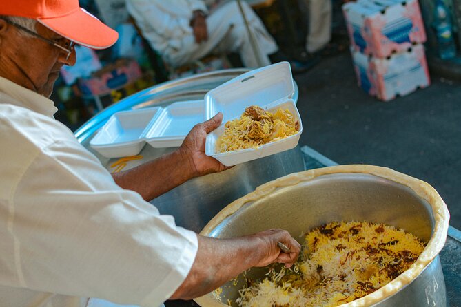 Port Louis Street Food and Cultural Walking Tour - Jummah Mosque: a stunning 1850s stop plus two classic snacks