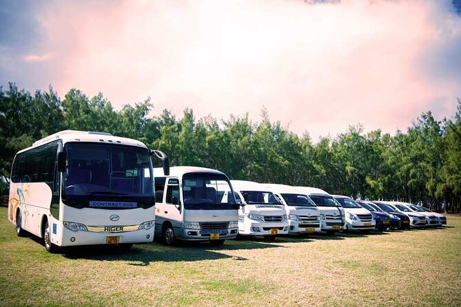 Private Airport-Hotel Transfers in Mauritius - Wheelchair accessible and multilingual help: practical details that matter