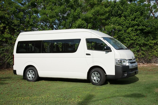 Private Airport-Hotel Transfers in Mauritius - Small risks to plan for: meeting-point confusion and flight delays