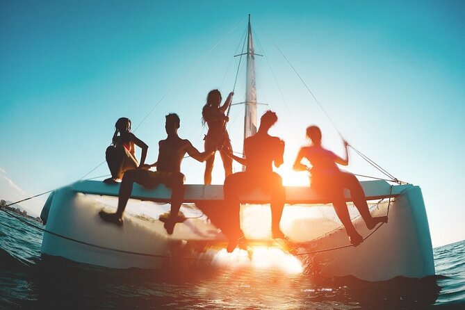 Private Exclusive Sundowner catamaran with Dinner & Transfer - Weather, tides, and the one schedule detail to plan around