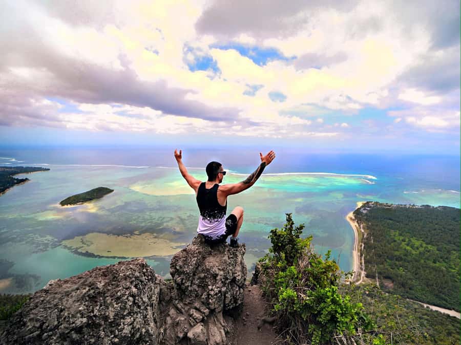 PRIVATE LeMorne Mountain Picturesque Hike-UNESCO Recognised - Le Morne Mountain: the UNESCO story that makes the climb matter
