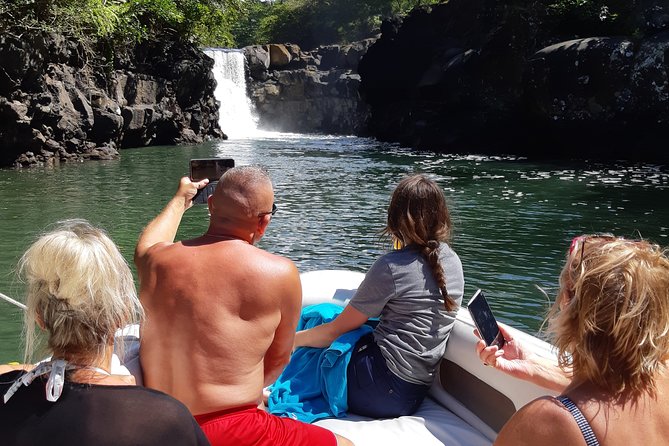Private speed boat to ile aux cerfs - Key things that make this Ile aux Cerfs speedboat day special