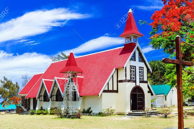 Private Tour in Northern Mauritius - Stop 2: Le Caudan Waterfront and Port Louis walking time