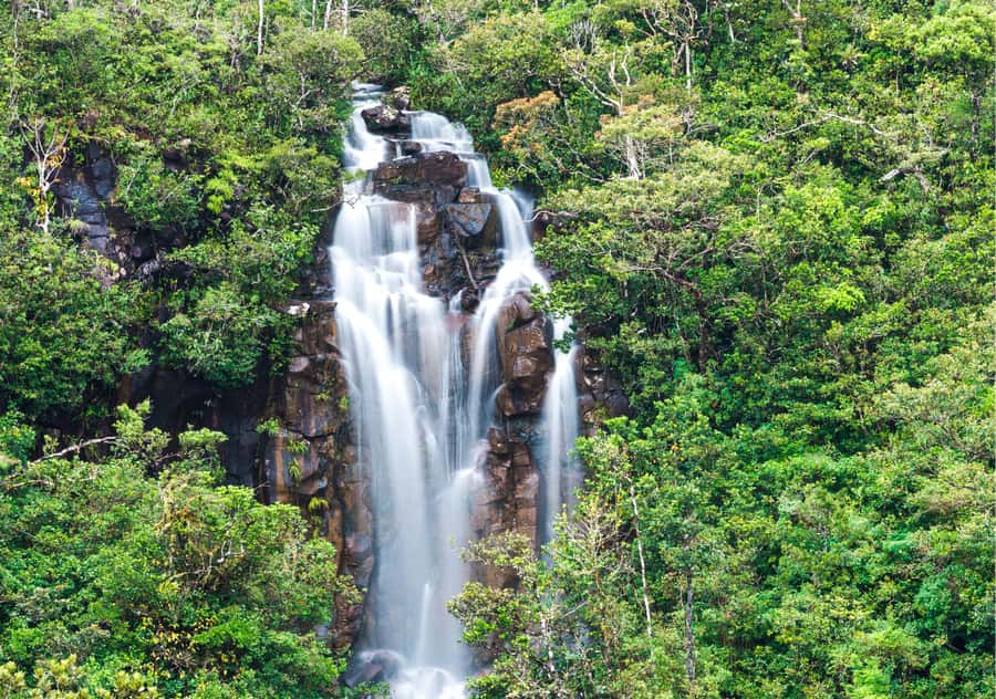 South: Gorges, Waterfalls, Lakes, Trails, 23 Coloured Earth - Key Highlights You Will Notice Fast