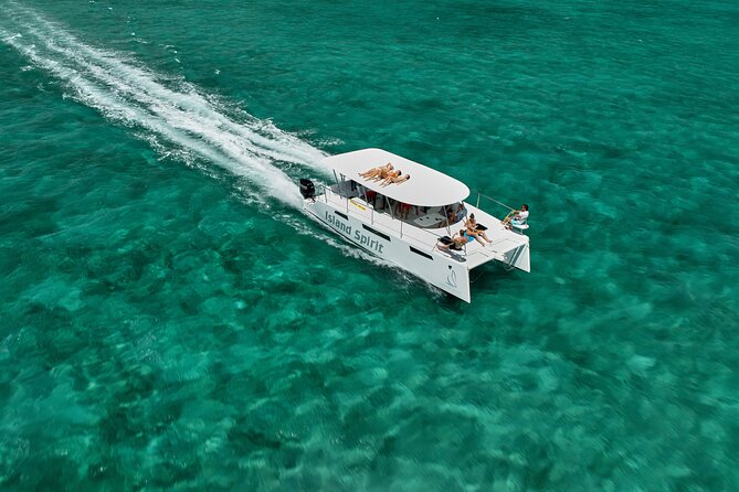 SouthEast Lagoon Discovery on shared basis on a Power Catamaran - Food and Drinks Aboard: Real Value for a 7-Hour Day