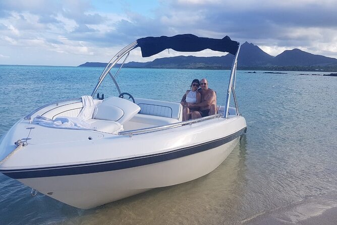 Speed Boat Tour île aux Cerfs and Others Gems of The South - Chantauvent Guesthouse launch, your calmer first hour