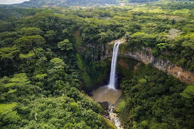 TAXI South guided tour. - Chamarel Seven Coloured Earth Geopark: where the 7 colors show up