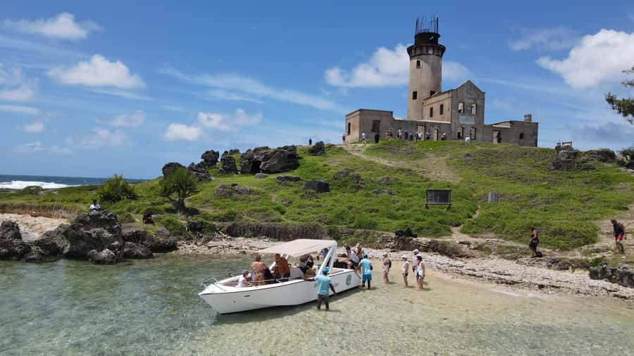 Trou d'Eau Douce: 5 Islands Tour with Snorkeling and BBQ - Traditional village stop: guided viewpoints and wildlife time