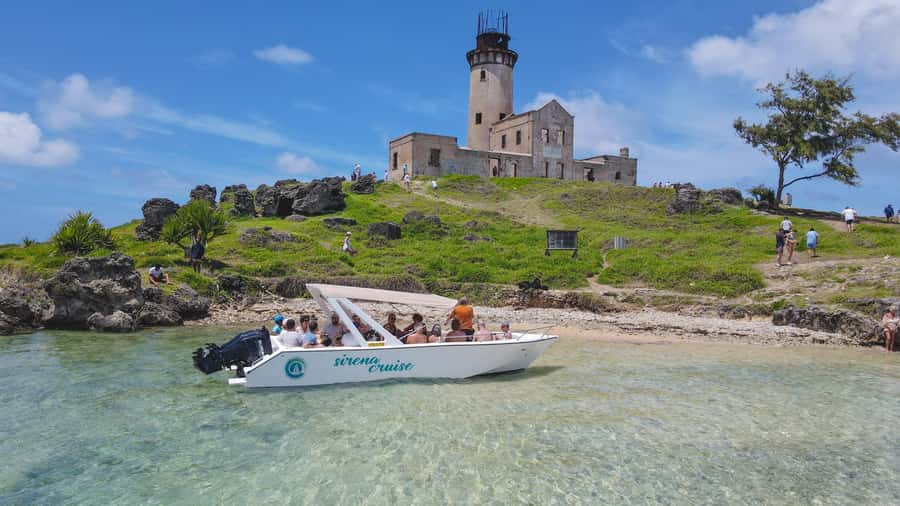 Trou d'Eau Douce: 5 Islands Tour with Snorkeling and BBQ - Dolphin watch and the Grse waterfall visit: nature viewing with boundaries