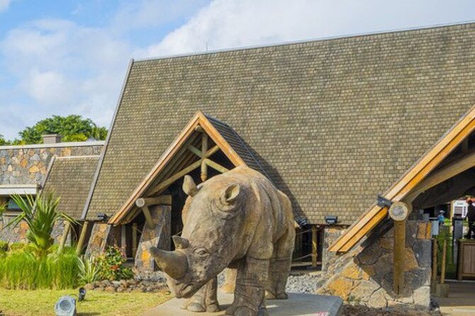 Wild South West Tour : SAFARI & TULAWAKA CASELA PARK & LE MORNE - Casela Nature Parks: Safari Jeep Up Close, Then Tulawaka Fun